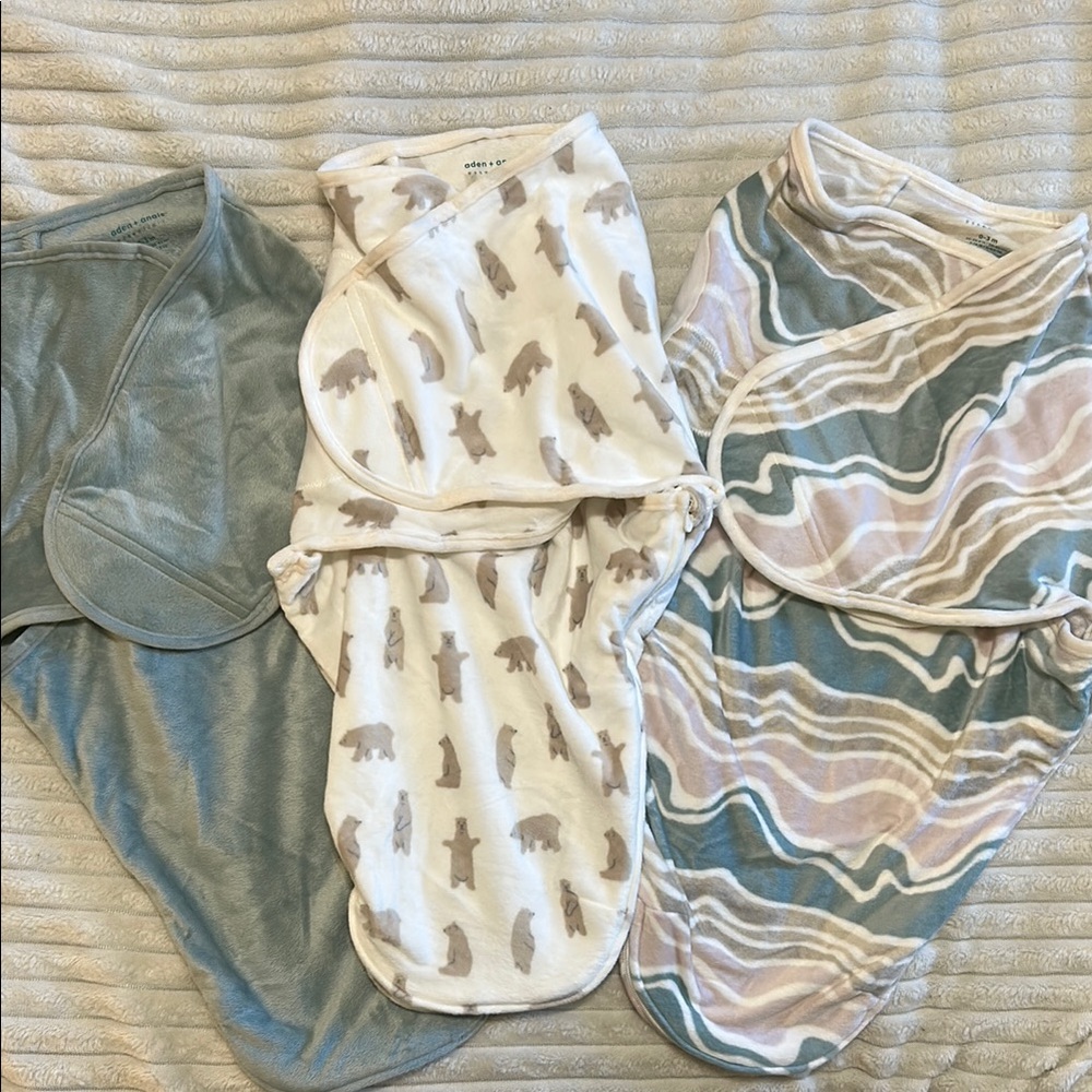 aden + anais Swaddle Set - Blue, White, Gray